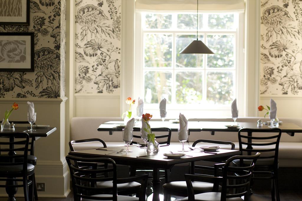 The Manor At Sway - Hotel, Restaurant And Gardens Екстер'єр фото