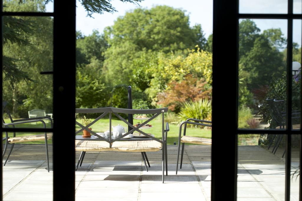 The Manor At Sway - Hotel, Restaurant And Gardens Екстер'єр фото