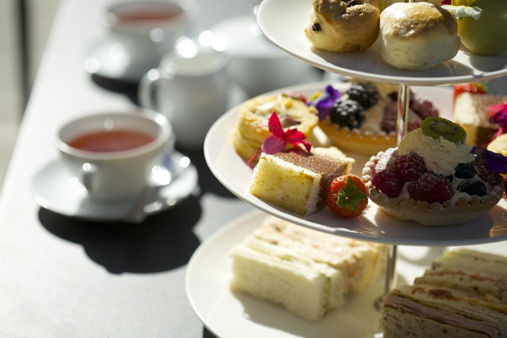 The Manor At Sway - Hotel, Restaurant And Gardens Екстер'єр фото